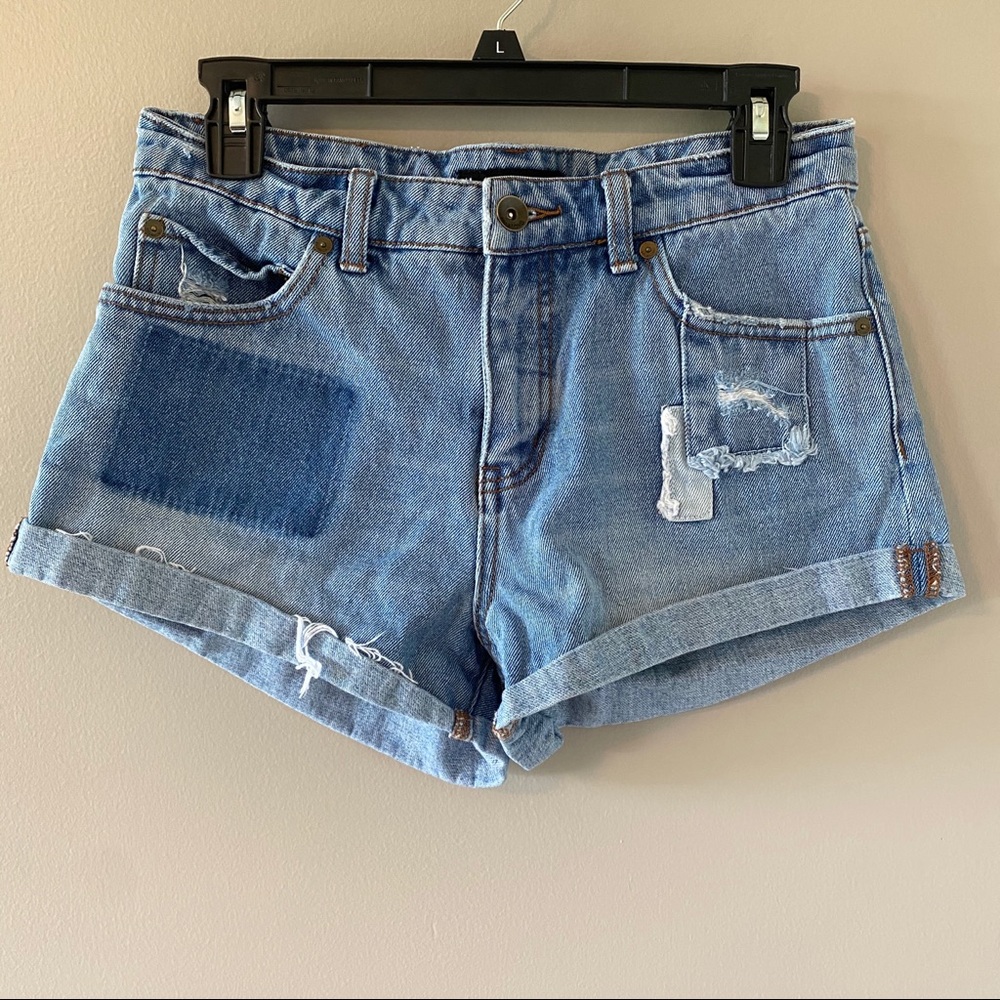 Billabong Light Wash Patchwork Cuff Denim Jean Shorts Size 28